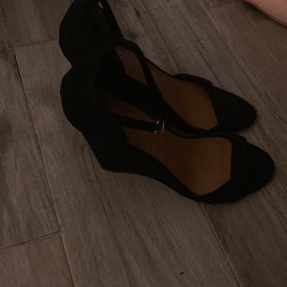 Black wedge heels - Picture 2 of 3